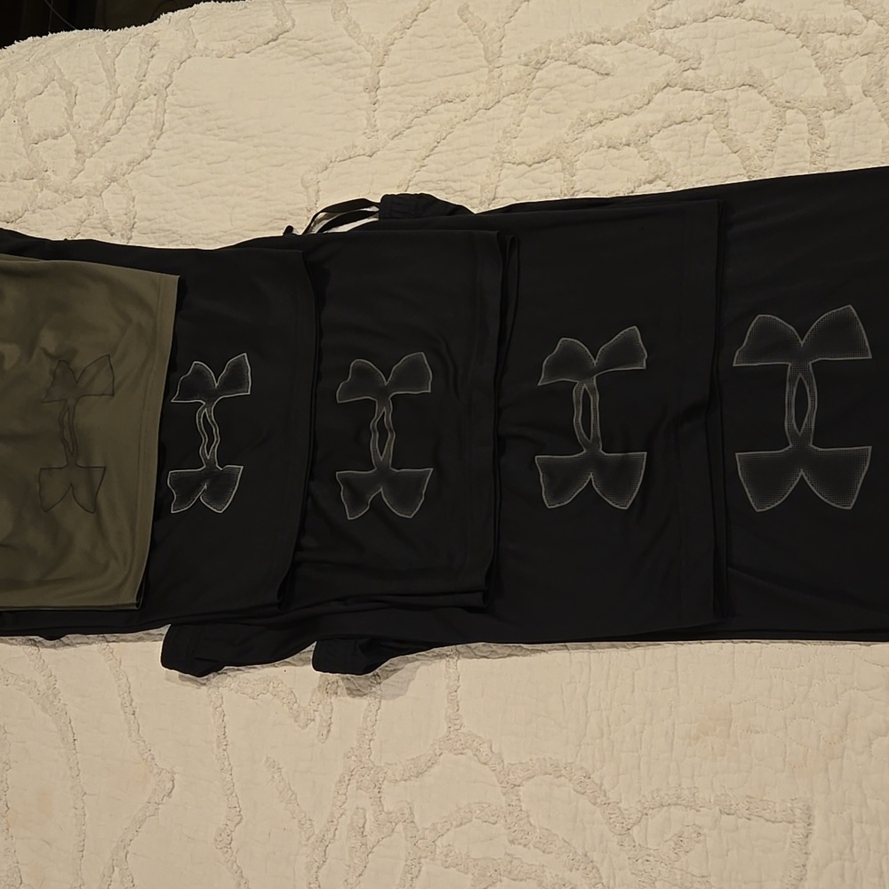 5 Pair of Mens Under Armour XXL Shorts